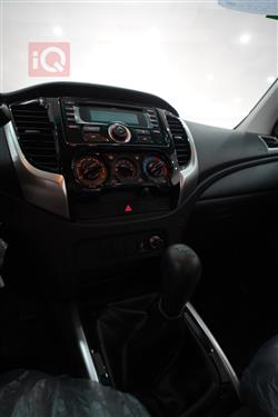 میتسوبیشی L200
